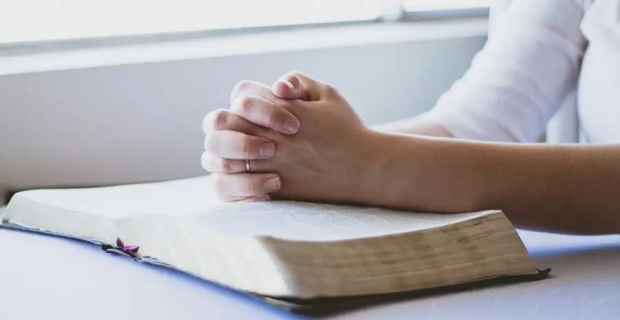 prayer-1308663_1280