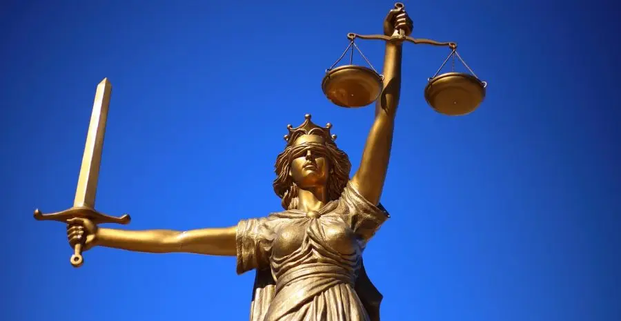 justice-2060093_1280
